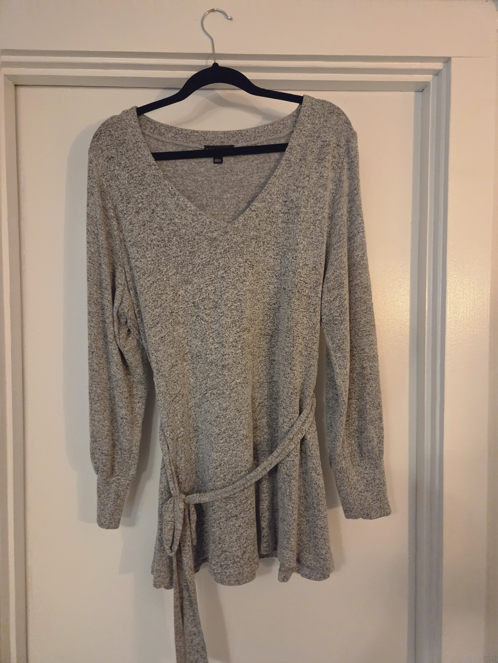 Lane Bryant Heather Gray V-Neck Knit Tunic with Waist Tie